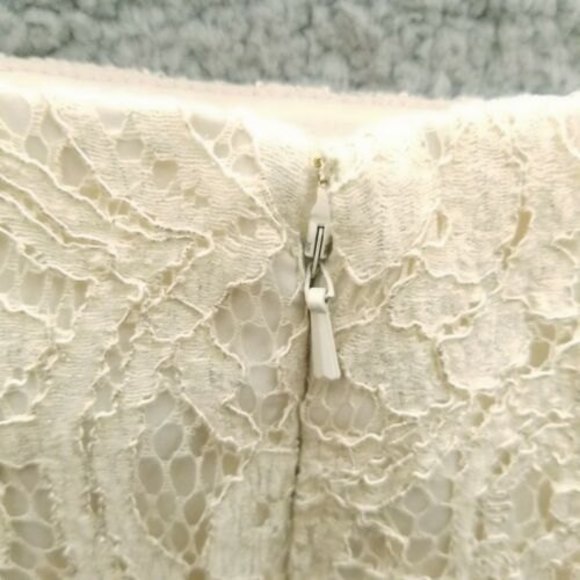 Cache Women's 6 Ivory Lined Paisley Embroidered Skirt Viscose Blend 30" 20.75" - Picture 6 of 8